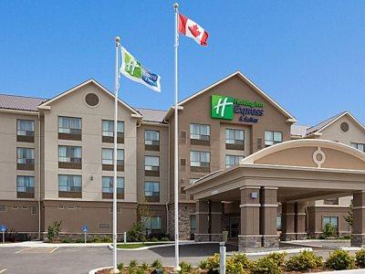 Holiday Inn Express & Suites New Liskeard Exterior foto