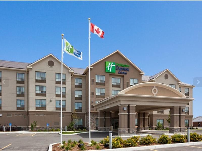 Holiday Inn Express & Suites New Liskeard Exterior foto